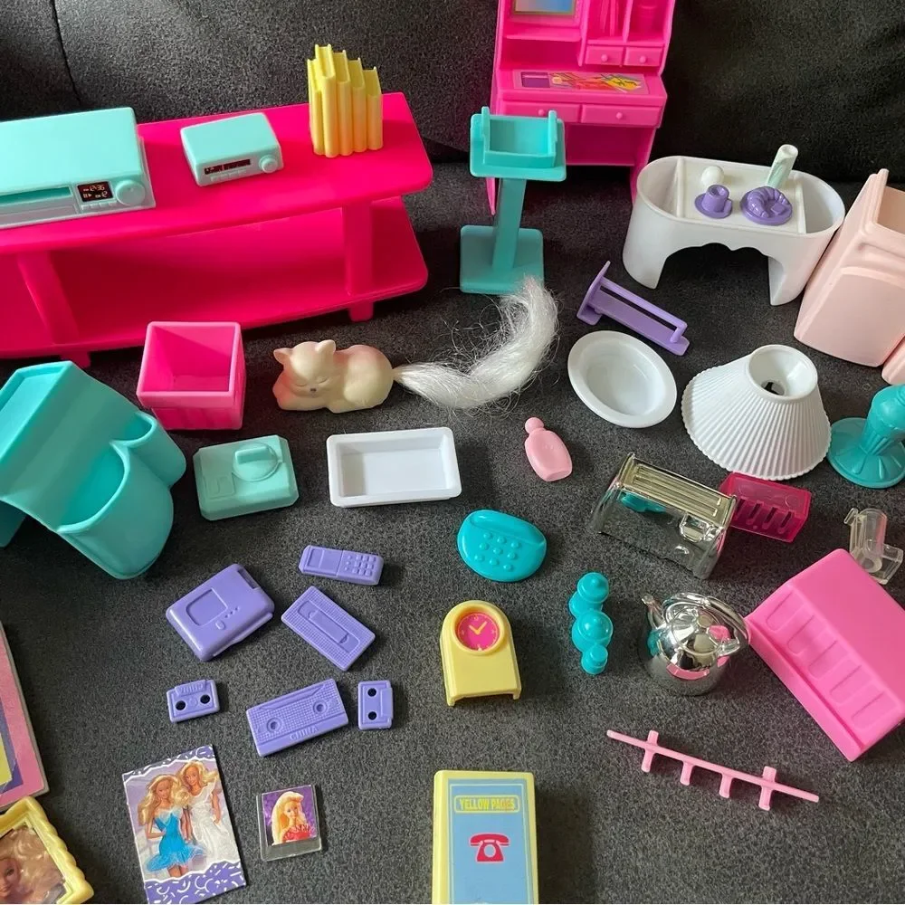 1990s Barbie Miscellaneous Home Accessories Photo Album Kitty Lamps Desk